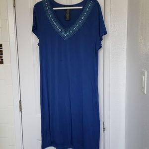 Embroidered tshirt dress
